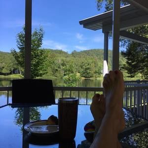 Meet your Posher, Dolorès